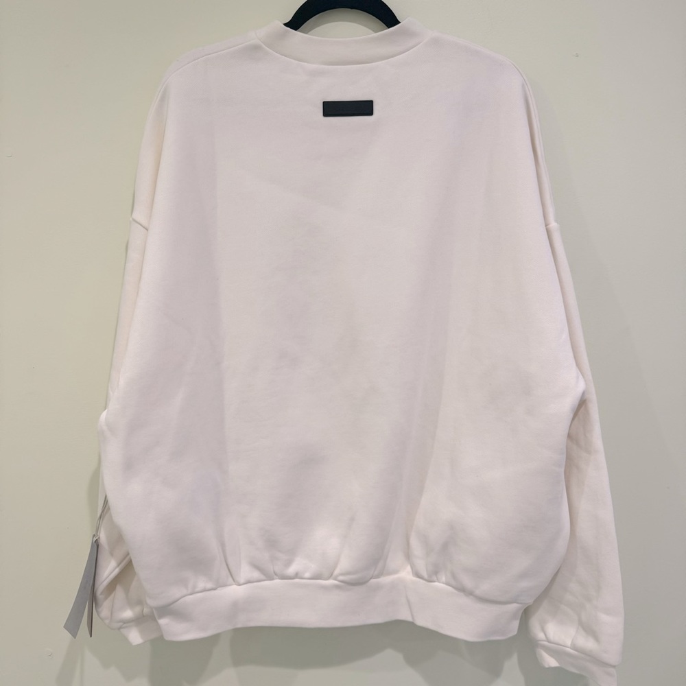 Fear Of God Essentials Cloud Dancer Crew Neck Sweatshirt Men’s L NWT - Picture 5 of 9